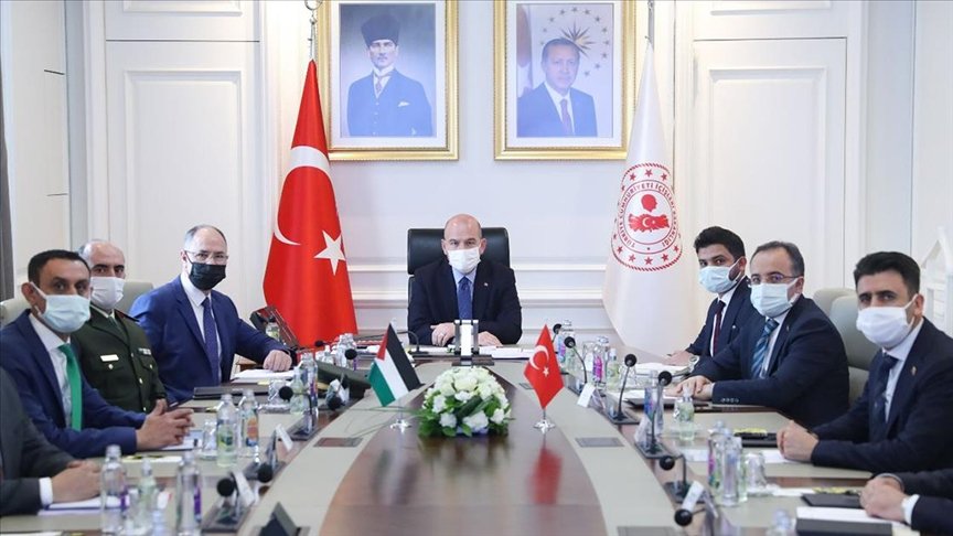 İçişleri Bakanı Soylu, Filistin’in Ankara Büyükelçisi Mustafa ile görüştü
