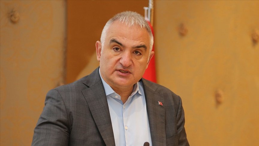 Bakan Ersoy: Geçen seneye kıyaslandığında Türkiye’nin turizm hizmetleri çok daha konforlu ve sağlıklı şekilde sunulacak