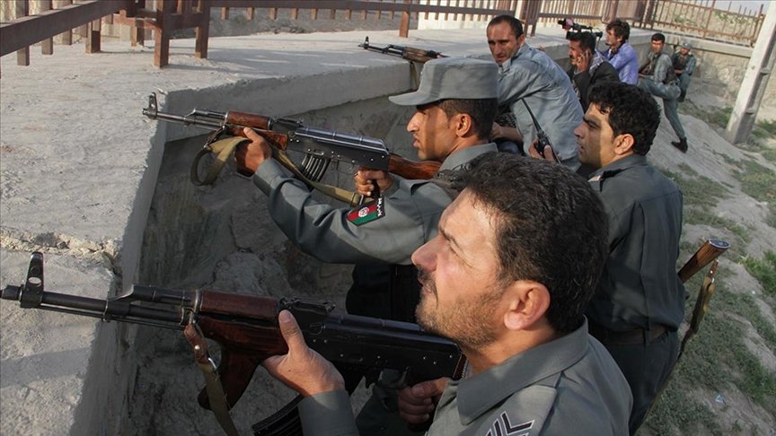 Afganistan’da Taliban’ın saldırılarında 23 asker öldü
