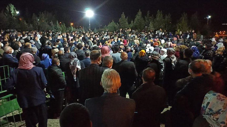 Şırnak’ta PKK’lı teröristlerin tuzakladığı patlayıcının infilak etmesi sonucu ölen çobanın cenazesi Siirt’te defnedildi