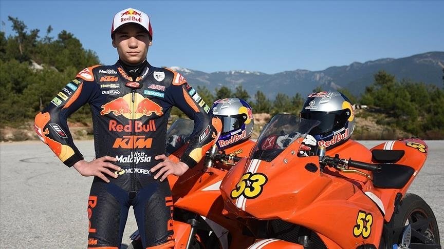 Milli motosikletçi Deniz Öncü İspanya’da piste çıkacak