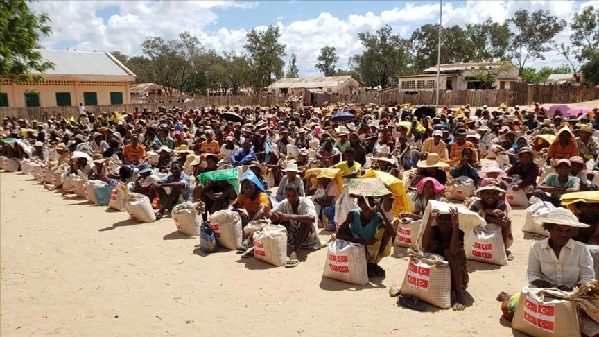 Türk insani yardım kurumları, Madagaskar’da 5 bin aileye gıda yardımı yaptı