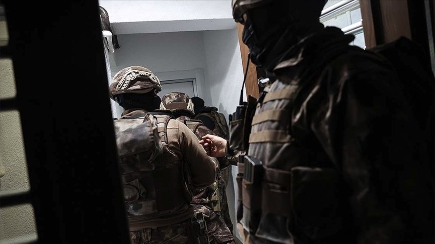İstanbul’da terör örgütü DEAŞ operasyonunda 12 şüpheli yakalandı