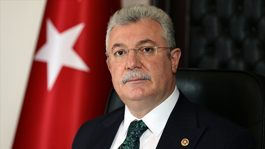 AK Parti’li Akbaşoğlu’ndan TBMM Başkanvekili Akar’ın kanun teklifi görüşmelerindeki tutumuna tepki