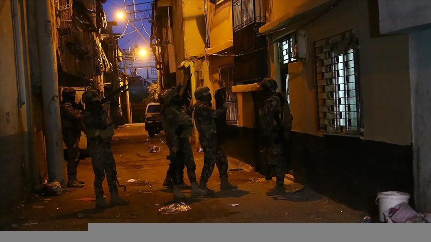 Adana’da DEAŞ’a yönelik operasyonda 7 kişi gözaltına alındı