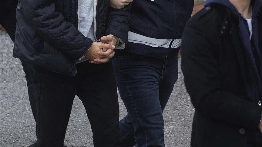 İzmir’de PKK/KCK operasyonunda 7 şüpheli gözaltına alındı