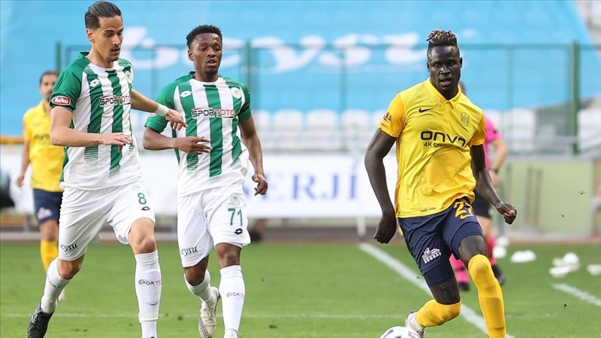 Konyaspor ile Ankaragücü puanları paylaştı