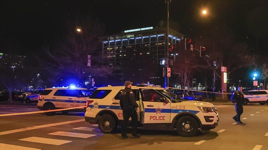 ABD’nin Chicago kentinde polisin 13 yaşındaki bir çocuğu vurduğu görüntüler yayınlandı