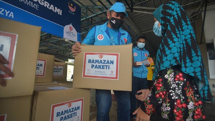 TDV’den Malezya’da ihtiyaç sahiplerine 600 ramazan gıda kolisi yardımı