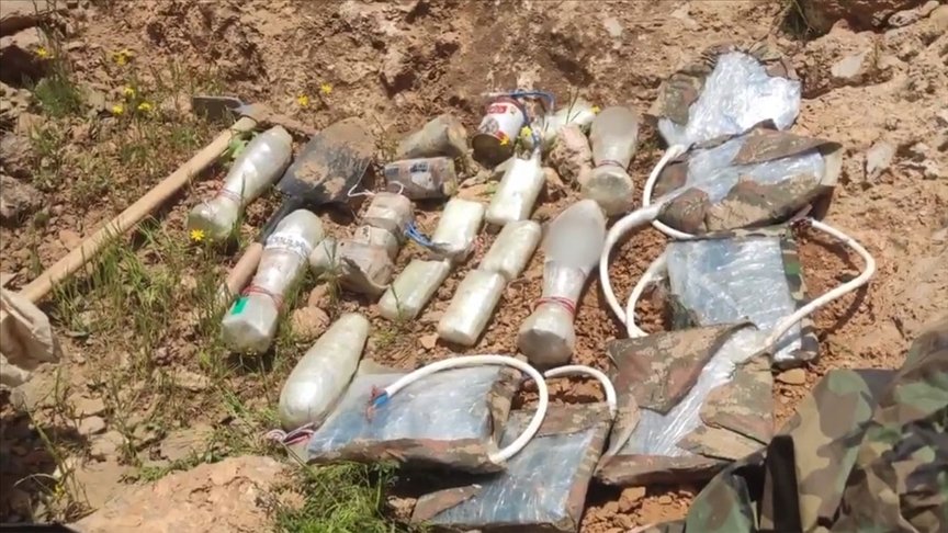 Irak’ın kuzeyinde teröristlerin tuzakladığı EYP ve mühimmatların imhası sürüyor