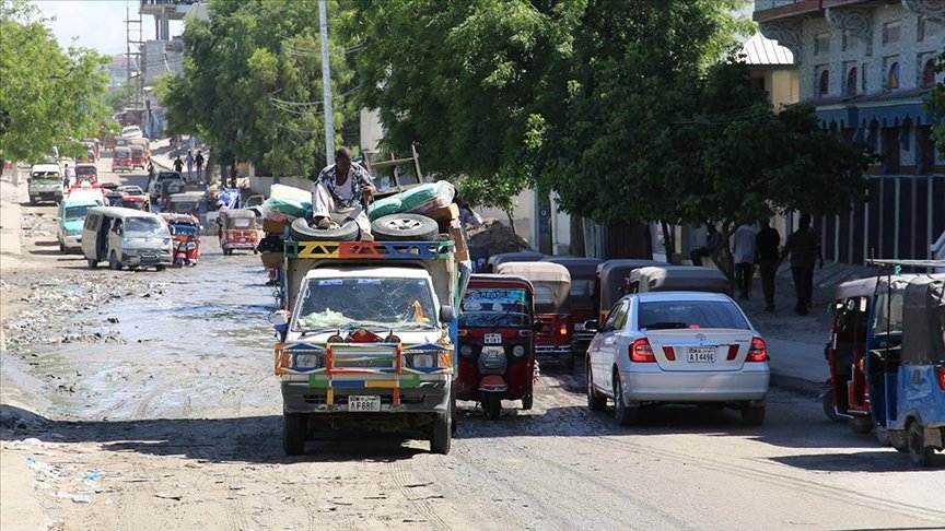 Somali’de seçimlere ilişkin anlaşmazlığın çatışmaya dönüşmesiyle yaklaşık 100 bin kişi yerinden oldu