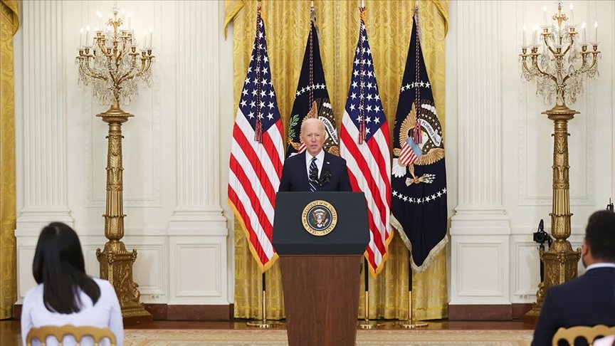 Biden, göreve geldiği günden bu yana ilk yüz yüze görüşmesini Japon Başbakan ile yaptı