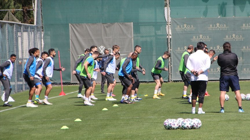 Çaykur Rizespor sahasında Fatih Karagümrük ile karşılaşacak