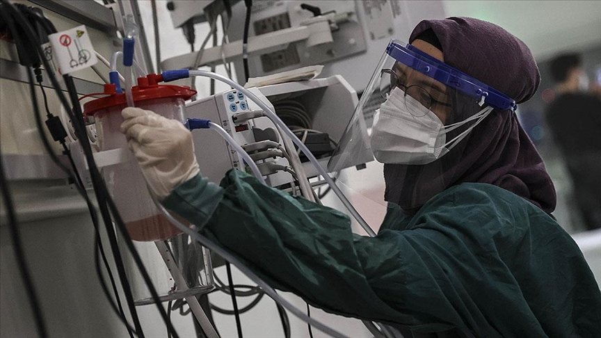 Türkiye’de son 24 saatte Kovid-19 testi pozitif çıkanların sayısı 50 bini geçti