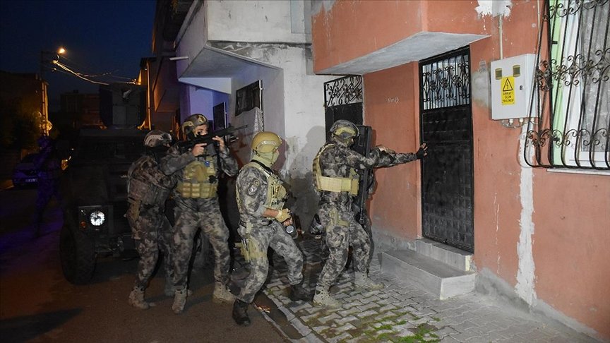 Adana’da PKK/KCK operasyonunda 8 gözaltı