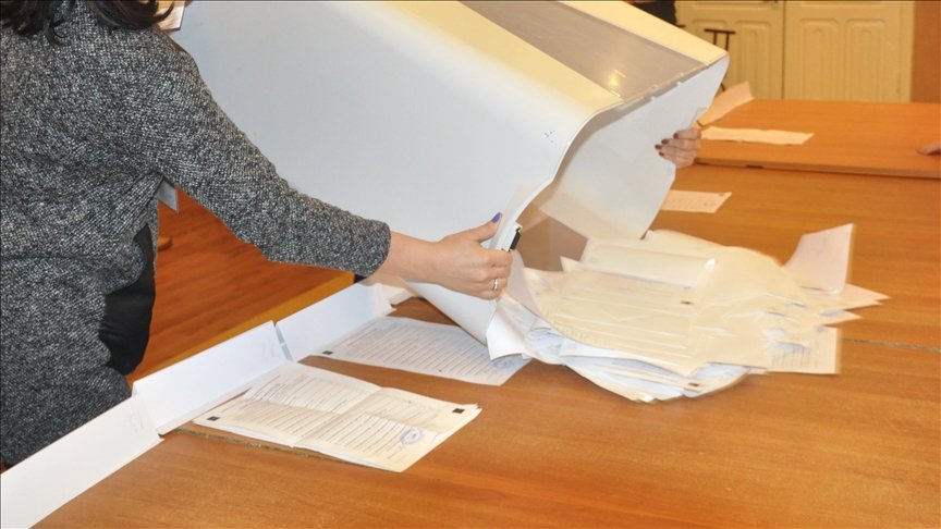 Kırgızistan’da yeni yönetim şeklini öngören Anayasa değişikliği için yarın referandum yapılacak