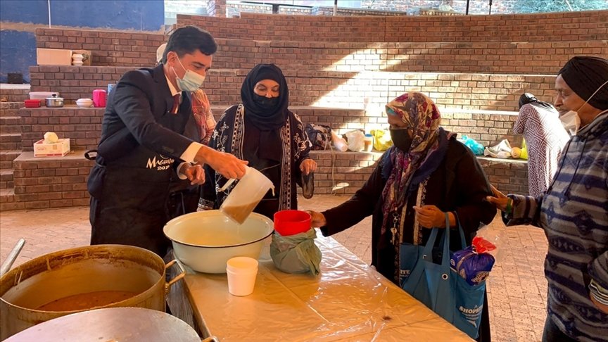 İnsana Değer Veren Dernekler Federasyonu, Güney Afrika’da iftar organizasyonu düzenledi