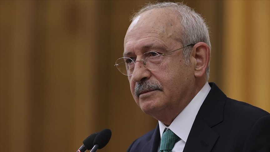 CHP Genel Başkanı Kılıçdaroğlu, kocası tarafından öldürülen kadının ailesiyle görüştü