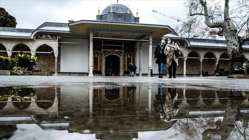 Topkapı Sarayı’nın Hırka-ı Saadet Dairesi ramazan ayında ziyaretçilerini bekliyor