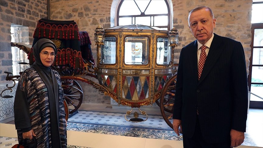 Cumhurbaşkanı Erdoğan, açılışı yapılan Beykoz Cam ve Billur Müzesi için ‘Hayırlı olsun’ mesajı paylaştı