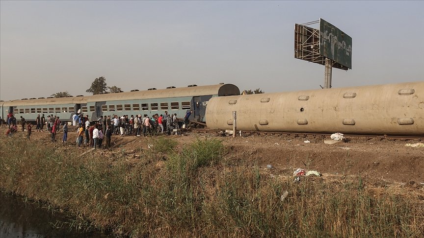 Mısır’da 2002’den bu yana meydana gelen tren kazalarında 542 kişi hayatını kaybetti