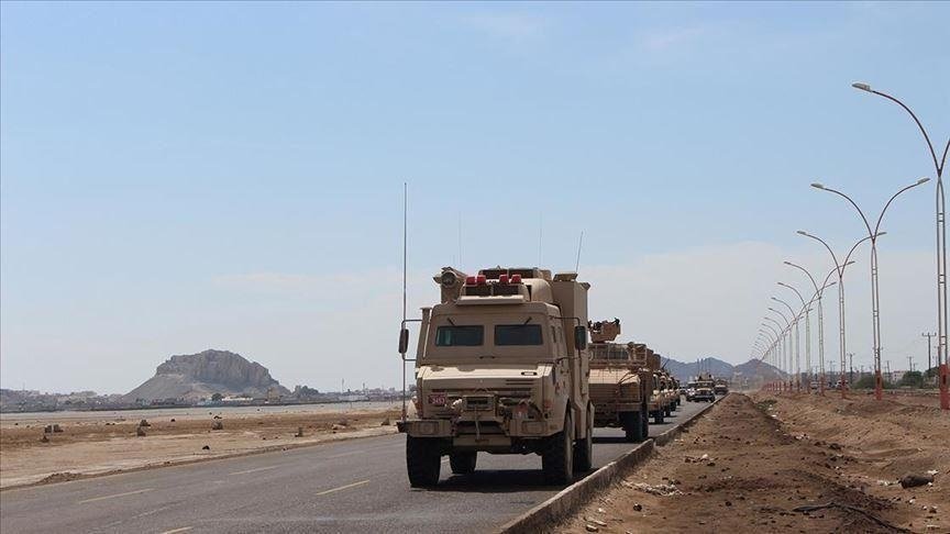 Yemenli eski bakan, Arap koalisyonu heyetinin, ayrılıkçı güçlerin kontrolündeki Sokotra’ya gittiğini açıkladı