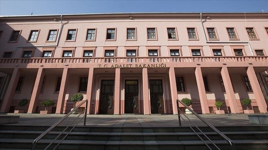 Adalet Bakanlığından 1915 olaylarına ilişkin iddialara ‘Hukuksal Açıdan Soykırım Yalanlar-Gerçekler’ paylaşımıyla yanıt