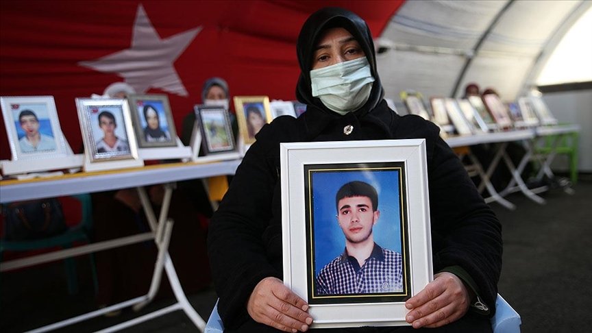 Diyarbakır annelerinden Elhaman: Anneler pes etmeyecek