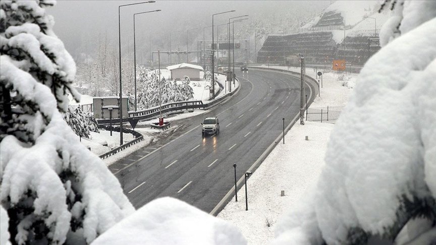 Bolu Dağı’nda kar kalınlığı 35 santimetreye ulaştı