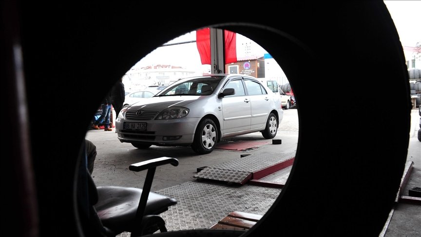 MASFED Başkanı Erkoç, araçlarda “yaz lastiğine” geçilmesi gerektiğini belirtti