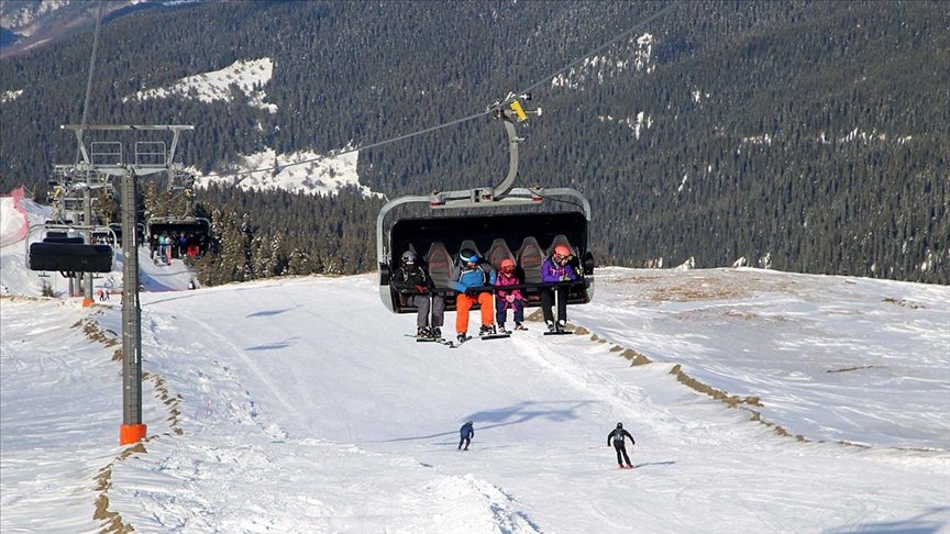 Ilgaz Dağı’nda kayak sezonu nisan ayına uzadı
