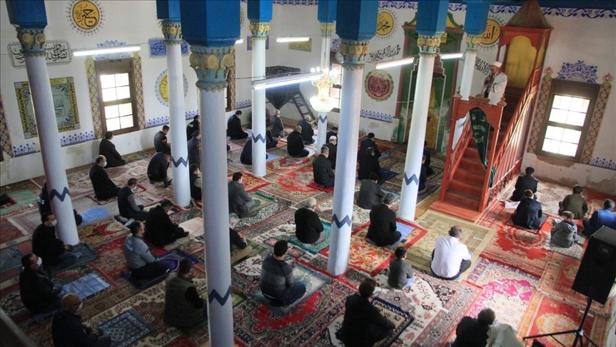Denizli’de antik kent içindeki Tarihi Cevher Paşa Camisi yeniden ibadete açıldı