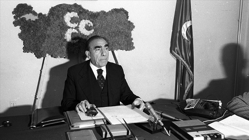 Ülkücü Hareket’in Lideri Türkeş vefatının 24. yılında anılıyor