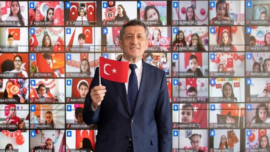 Milli Eğitim Bakanı Selçuk, 23 Nisan dolayısıyla çocuklarla çevrim içi buluştu