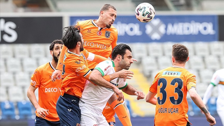 Medipol Başakşehir – Aytemiz Alanyaspor maçında gol sesi çıkmadı