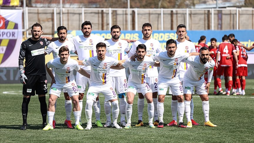 Eyüpspor TFF 1. Lig’e yükselmeyi garantiledi