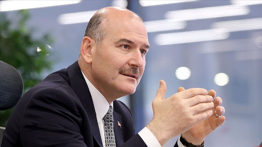 Bakan Soylu: İstanbul otogarında PKK’lıların bir aracın altına yerleştirdiği 5 kilo patlayıcı ele geçirildi