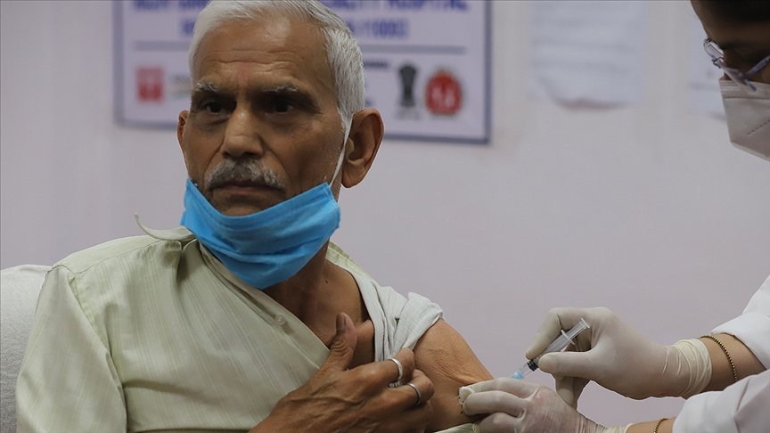 Hindistan’da günlük Kovid-19 vaka sayısı salgının başından bu yana en yüksek düzeye ulaştı