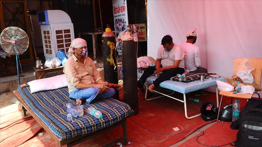 Hindistan’da son 24 saatte Kovid-19’dan 3 bin 890 kişi hayatını kaybetti