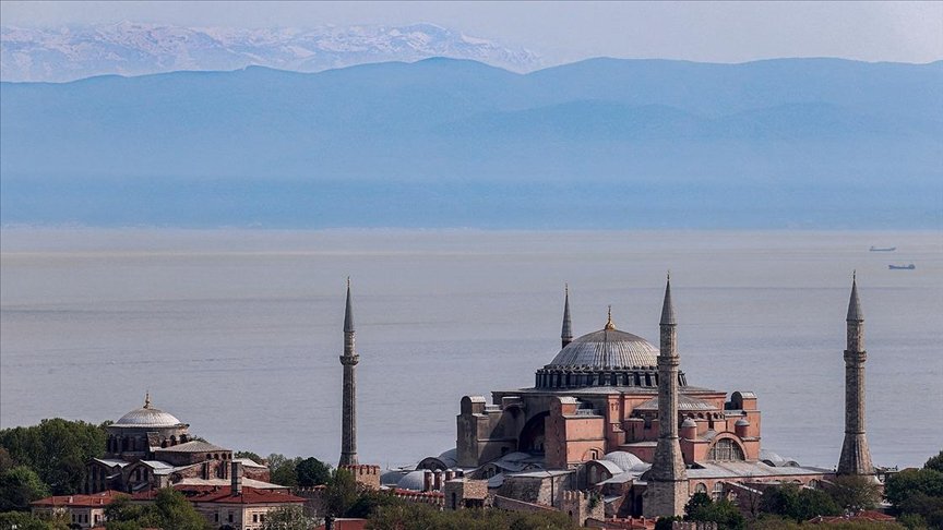 İstanbul’dan Uludağ manzarası bir yıl sonra tekrar görüldü