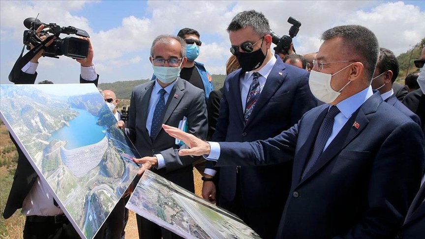 Cumhurbaşkanı Yardımcısı Oktay, KKTC Sulamaları İletim Tüneli’nde incelemelerde bulundu