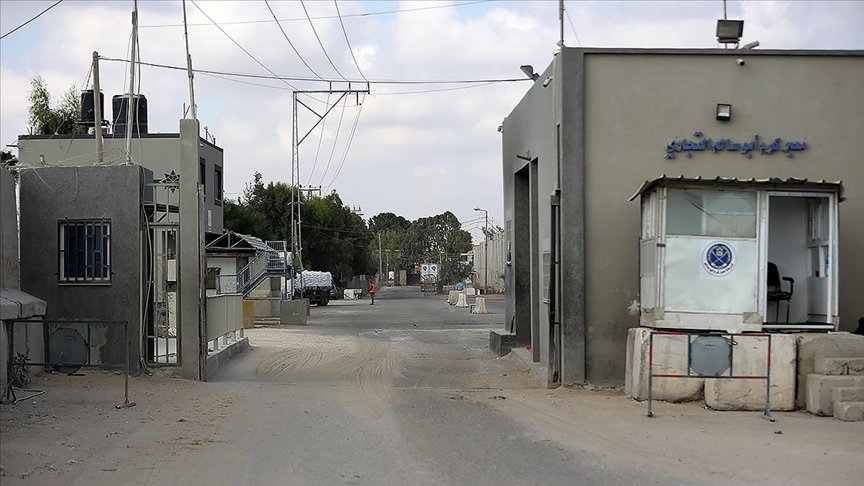 İsrail Gazze’ye açılan sınır kapılarını kapattı