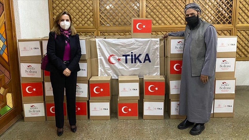 TİKA, Şili’deki ihtiyaç sahibi ailelere gıda ve hijyen kolisi yardımında bulundu