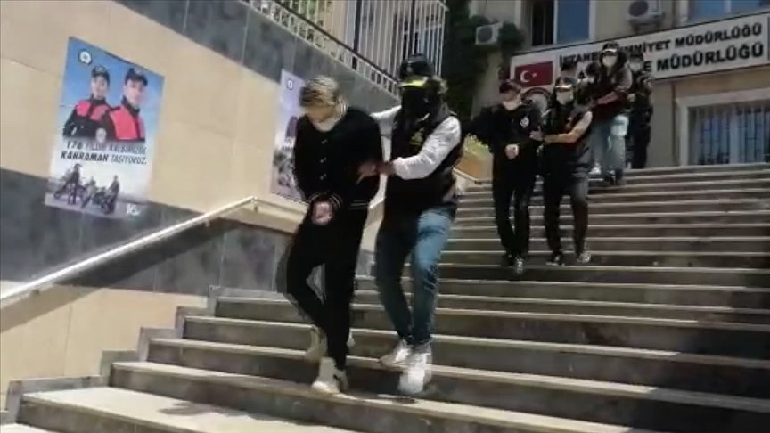 İstanbul’dan Çin’e uzanan online oyun ve bahis dolandırıcılığı operasyonunda 24 kişi gözaltına alındı