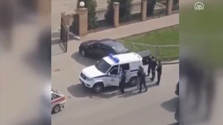 Tataristan’in başkenti Kazan’da bir okula silahlı saldırı düzenlendi