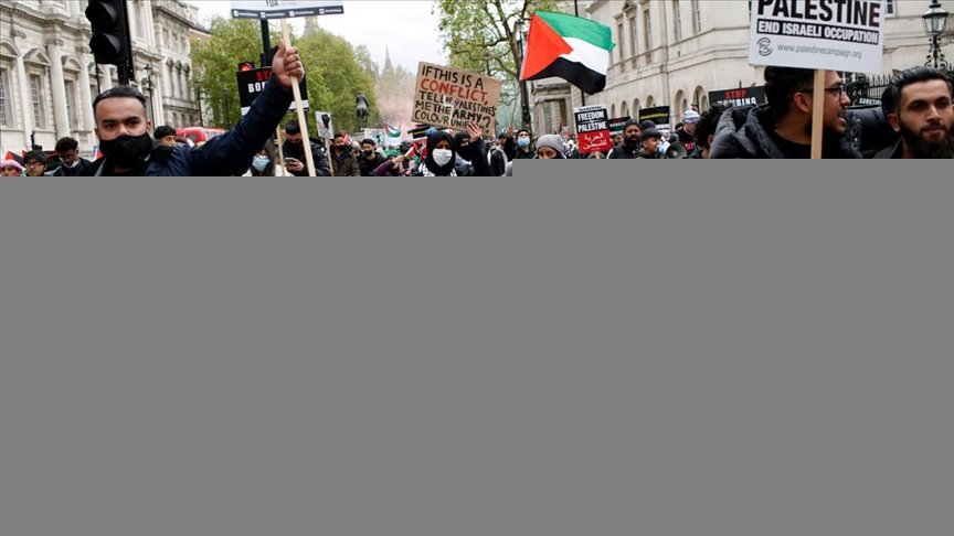 İsrail’in Filistinlilere yönelik saldırıları Londra’da protesto edildi