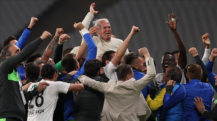 Mustafa Denizli, 2021 Türkiye Fair Play Ödülü’ne aday gösterildi