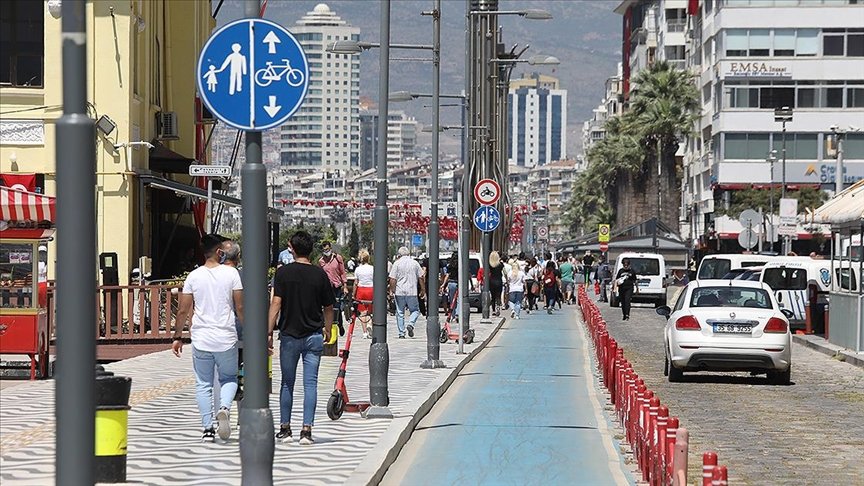 İzmir’in Menderes ilçesinde art arda depremler