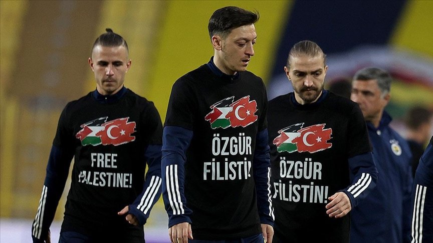 Fenerbahçe-Sivasspor maçında Filistin unutulmadı