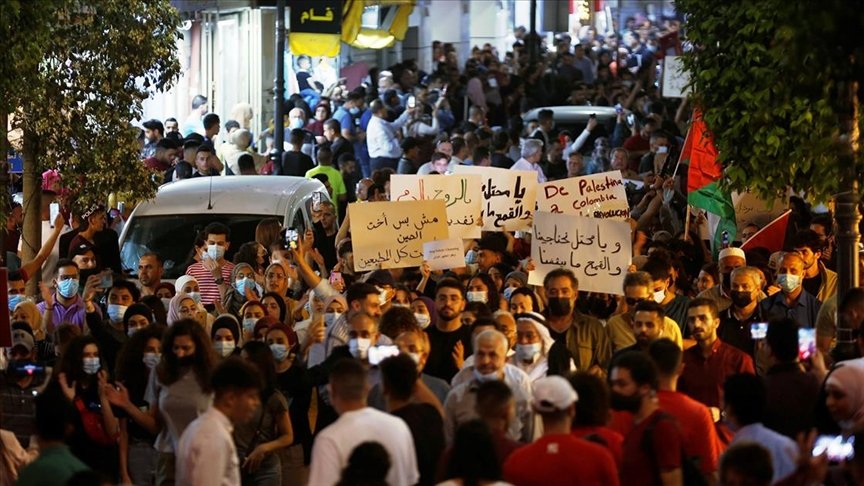 Batı Şeria’da Kudüs’e destek için binlerce kişi gösteri düzenledi
